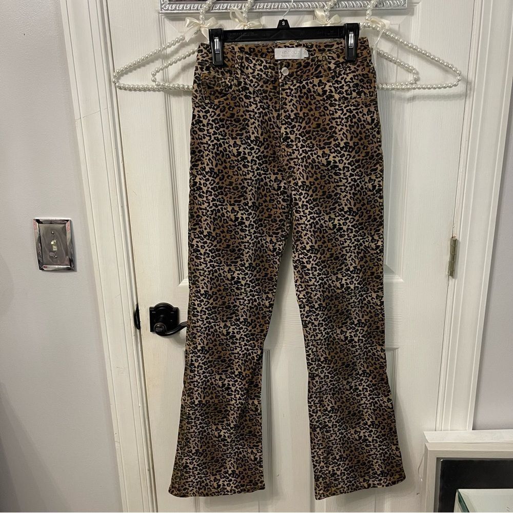 Leopard Print Matching Vest + Boot Cut Pants Set … - image 7